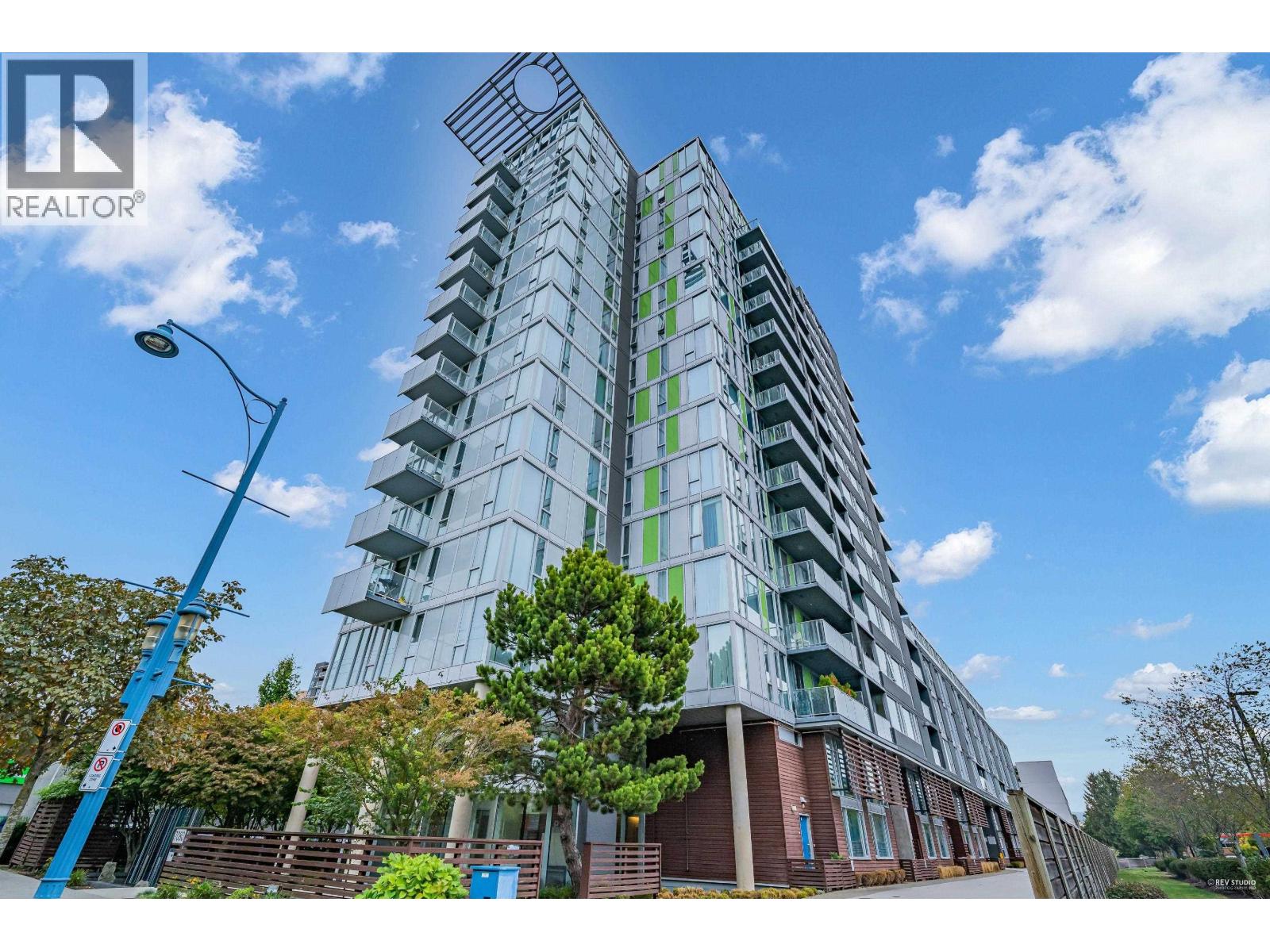 607 7080 No. 3 Road, Richmond, British Columbia  V6Y 0B5 - Photo 1 - R3154536