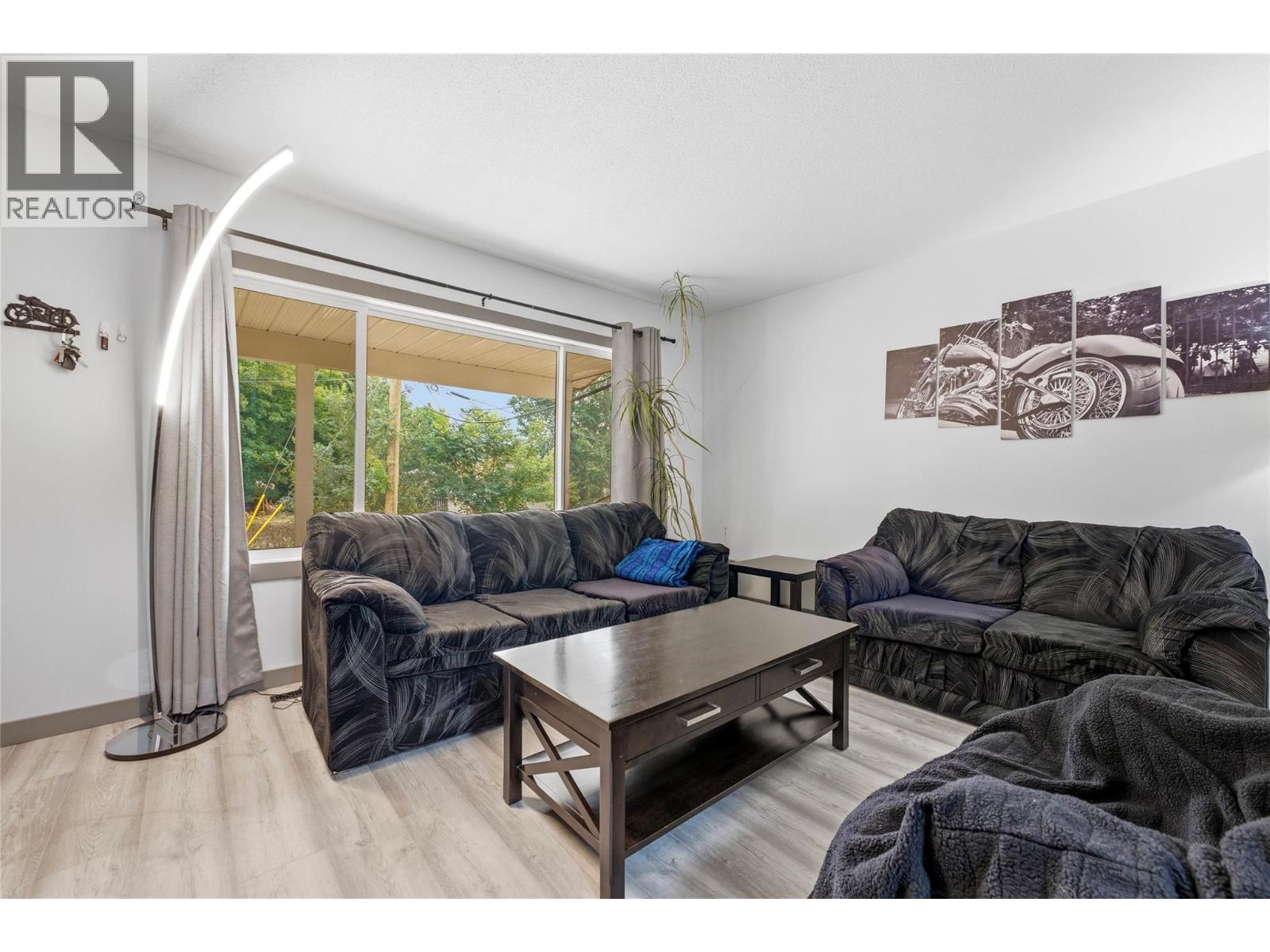 3807 32 Avenue Unit# 7, Vernon, British Columbia  V1T 2N2 - Photo 4 - 10397257