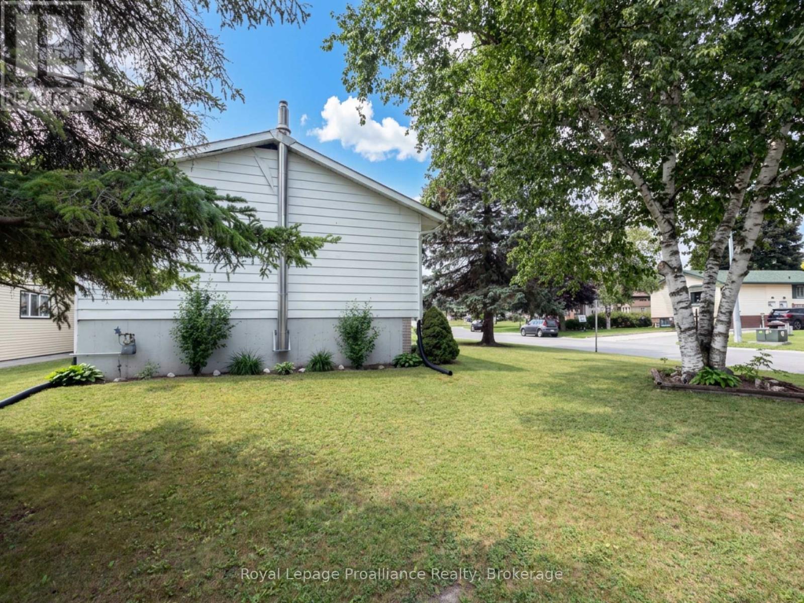 115 Nicholas Street, Quinte West, Ontario  K8V 6E8 - Photo 31 - X13663162