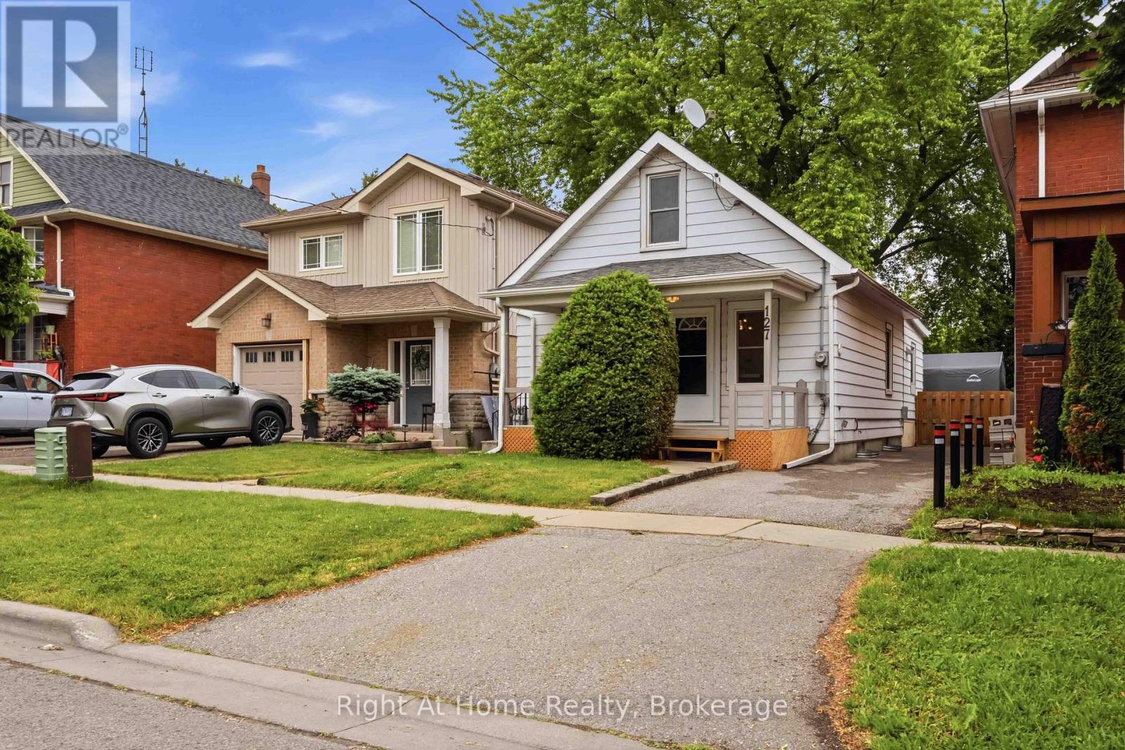 127 Montrave Avenue, Oshawa, Ontario  L1J 4R6 - Photo 1 - E13664430