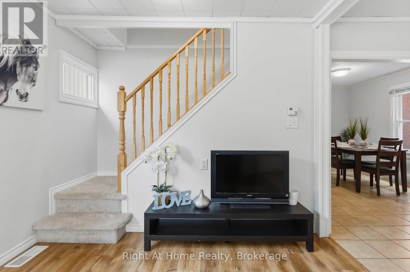 127 Montrave Avenue, Oshawa, Ontario  L1J 4R6 - Photo 9 - E13664430