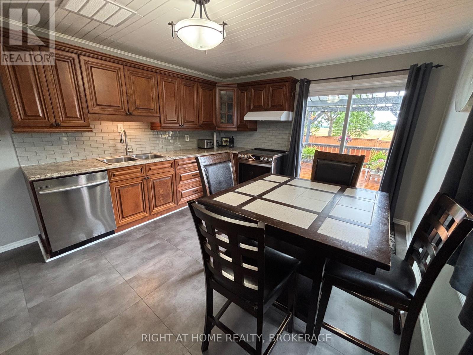 720 Webber Road, Pelham, Ontario  L0S 1C0 - Photo 7 - X13660212