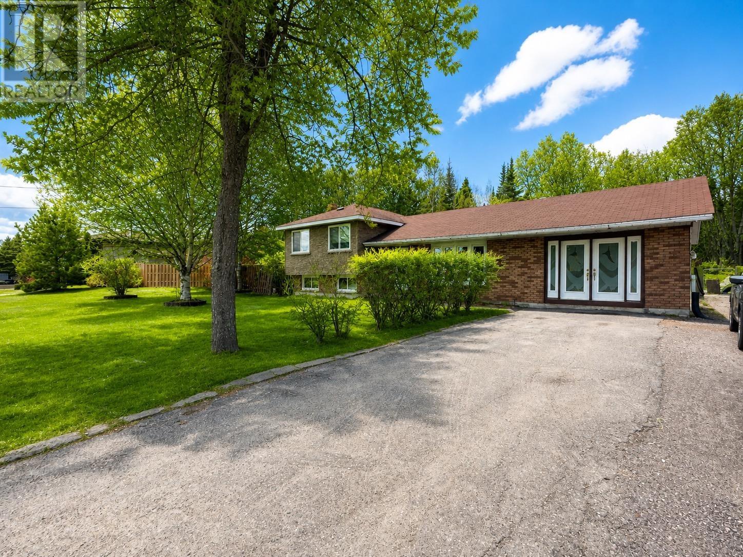 16 Terrace Heights Drive, Terrace Bay, Ontario  P0T 2W0 - Photo 2 - TB2602328