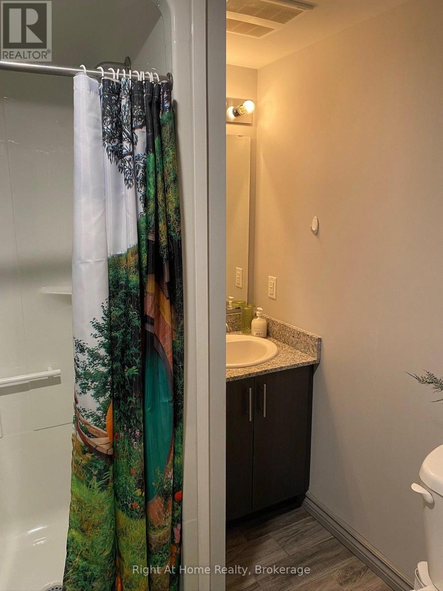 B311 - 275 Larch Street, Waterloo, Ontario  N2L 0J2 - Photo 28 - X13521502