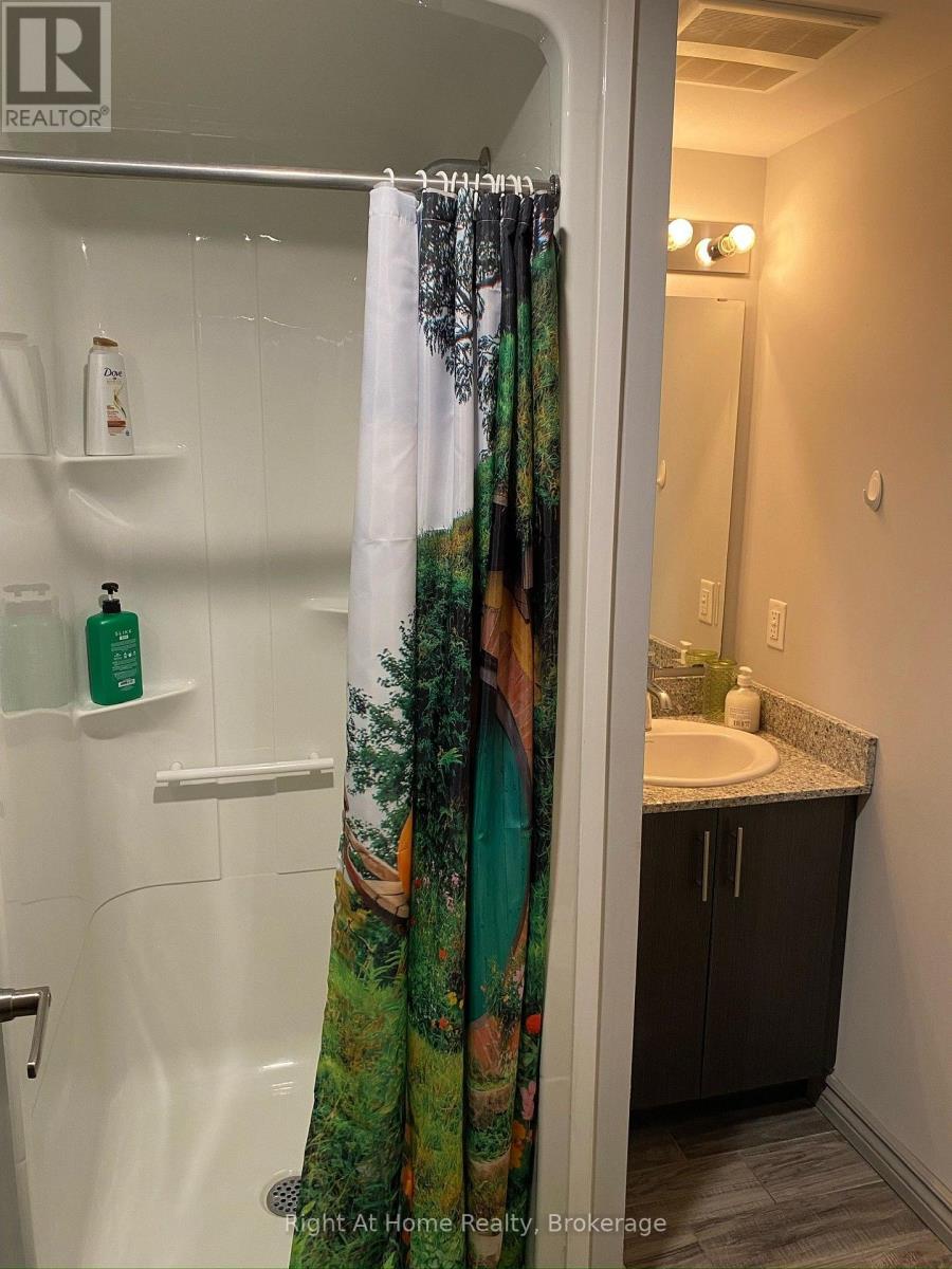 B311 - 275 Larch Street, Waterloo, Ontario  N2L 0J2 - Photo 29 - X13521502