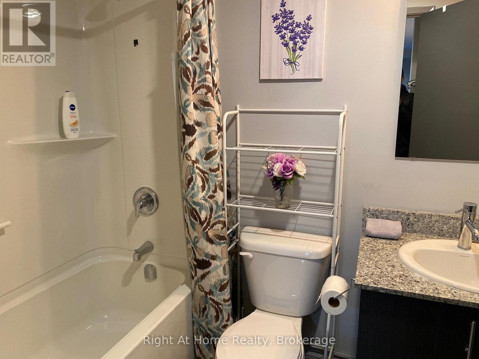 B311 - 275 Larch Street, Waterloo, Ontario  N2L 0J2 - Photo 43 - X13521502