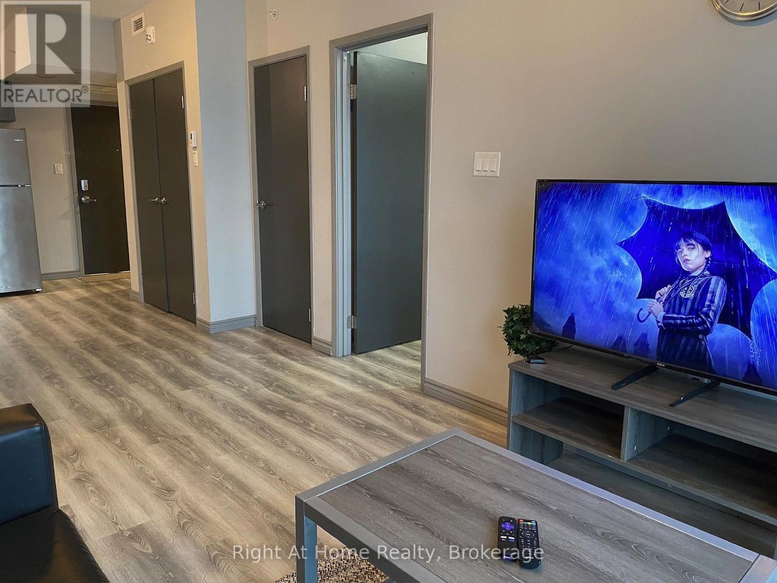 B311 - 275 Larch Street, Waterloo, Ontario  N2L 0J2 - Photo 8 - X13521502