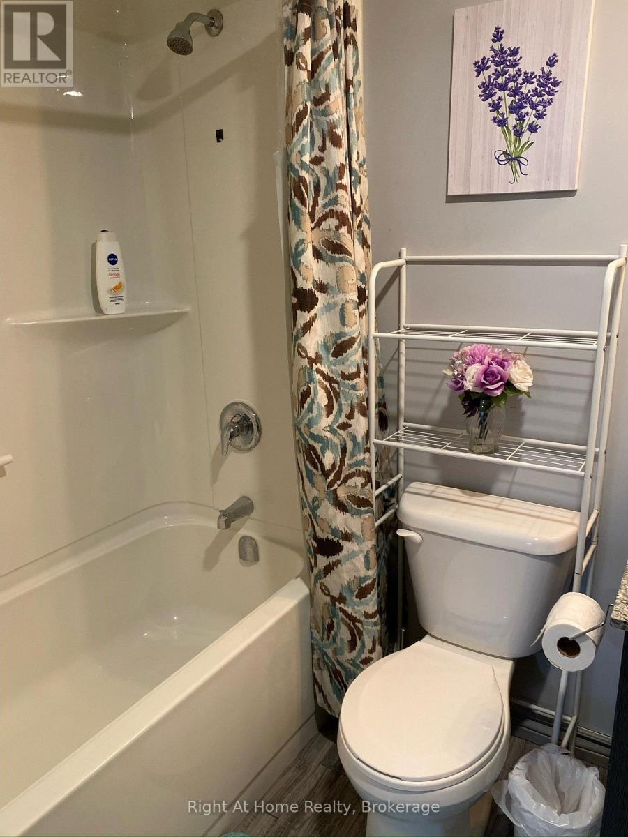 B311 - 275 Larch Street, Waterloo, Ontario  N2L 0J2 - Photo 45 - X13521502