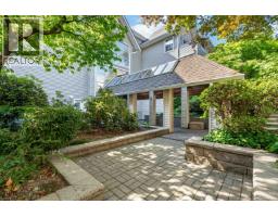 109 5375 VICTORY STREET, Burnaby, British Columbia