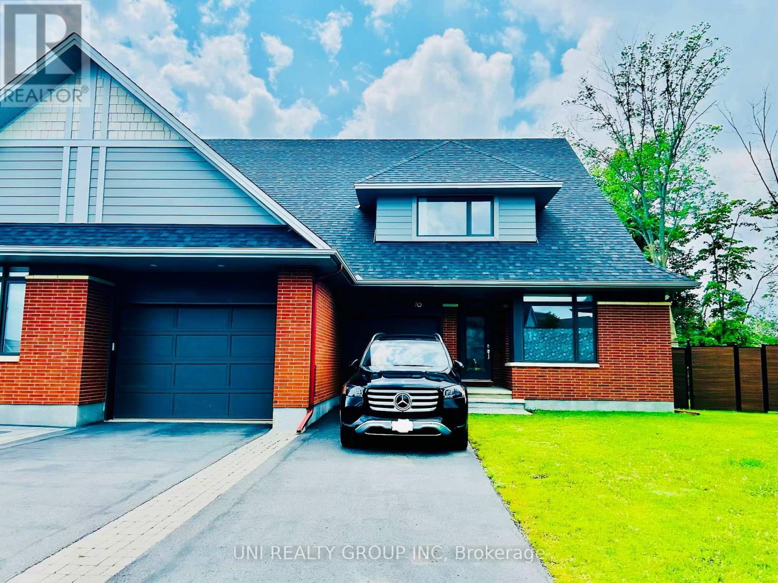 70 Stanhope Court, Ottawa, Ontario