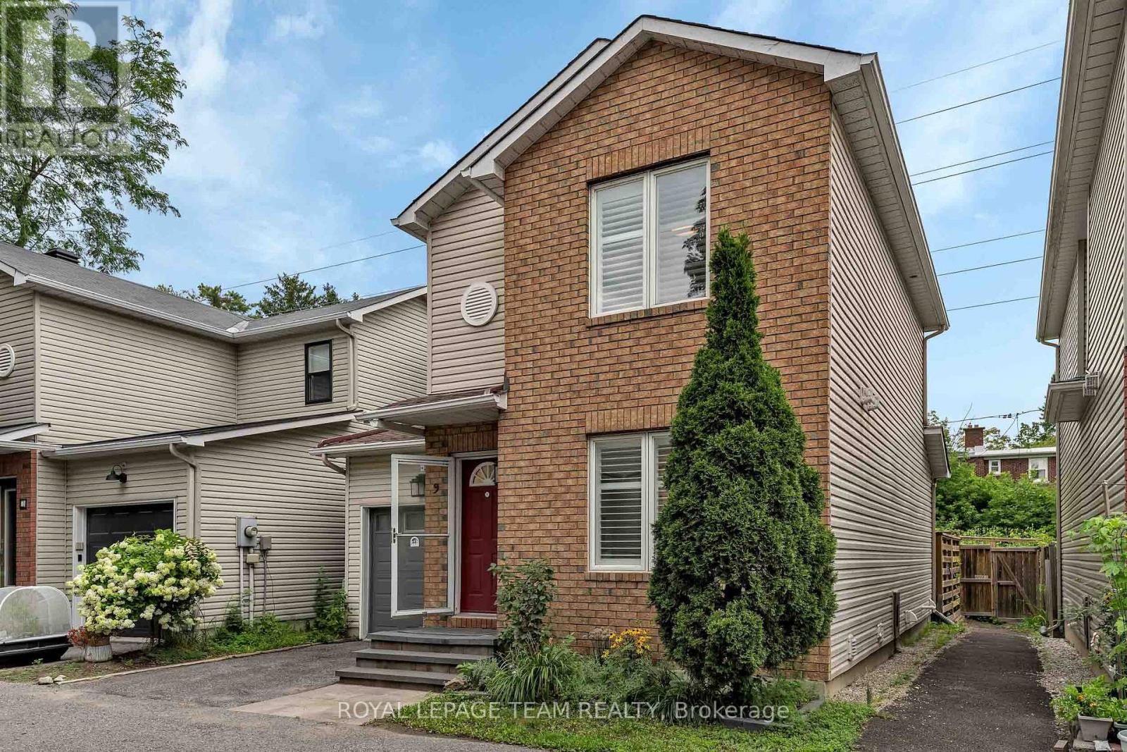 9 - 583 Tweedsmuir Avenue, Ottawa, Ontario K1Z 5P4 - Photo 3 - X13664506