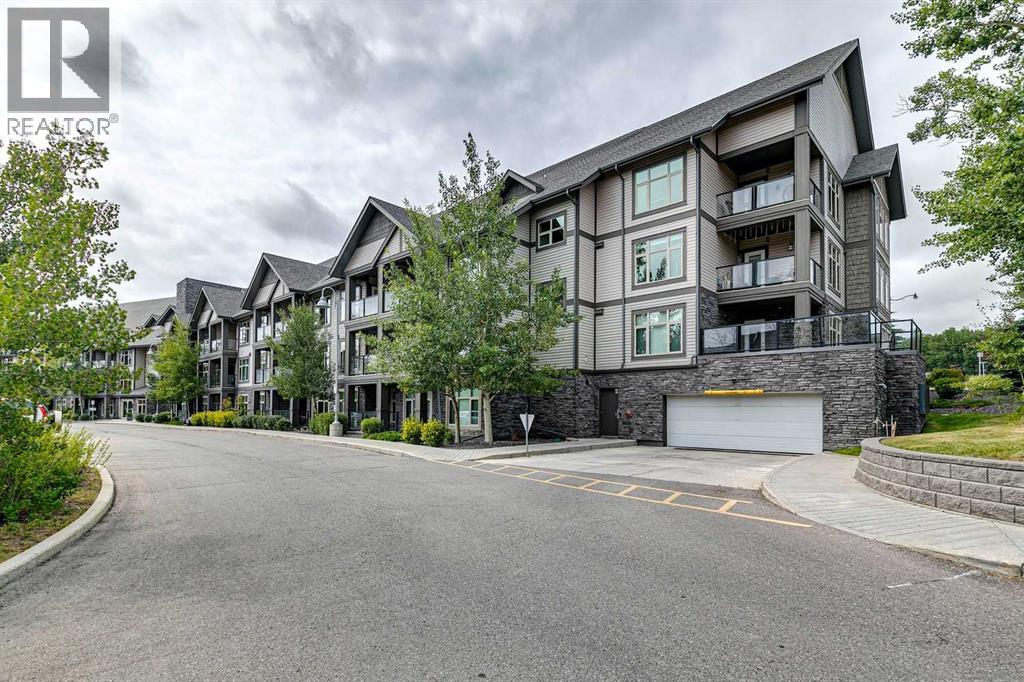 225, 15 Aspenmont Heights SW, Calgary, Alberta