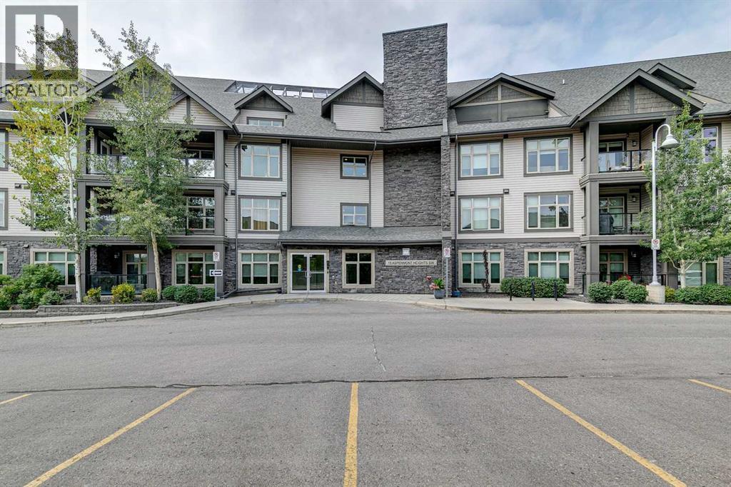 225, 15 Aspenmont Heights SW, Calgary, Alberta  T3H 0E3 - Photo 2 - A2336179