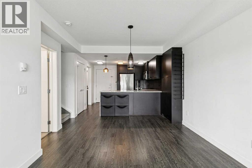 225, 15 Aspenmont Heights SW, Calgary, Alberta  T3H 0E3 - Photo 5 - A2336179