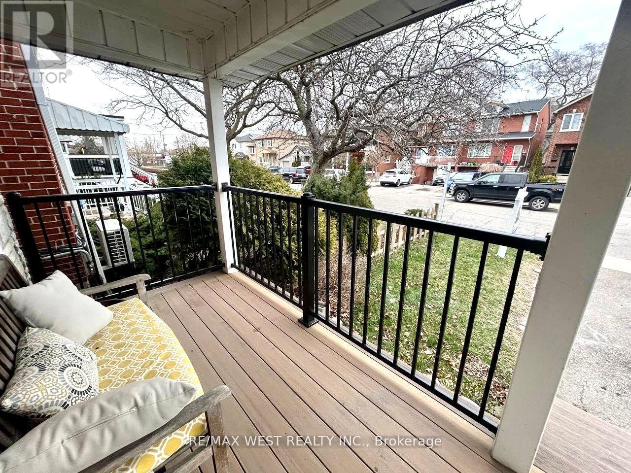 36 Fourteenth Street, Toronto, Ontario M8V 3H9 - Photo 4 - W13246948
