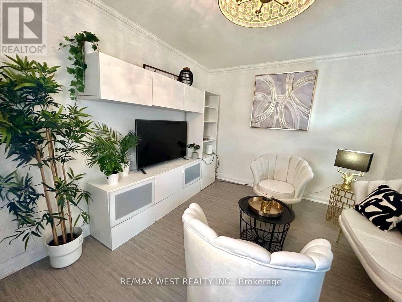 36 Fourteenth Street, Toronto, Ontario M8V 3H9 - Photo 8 - W13246948
