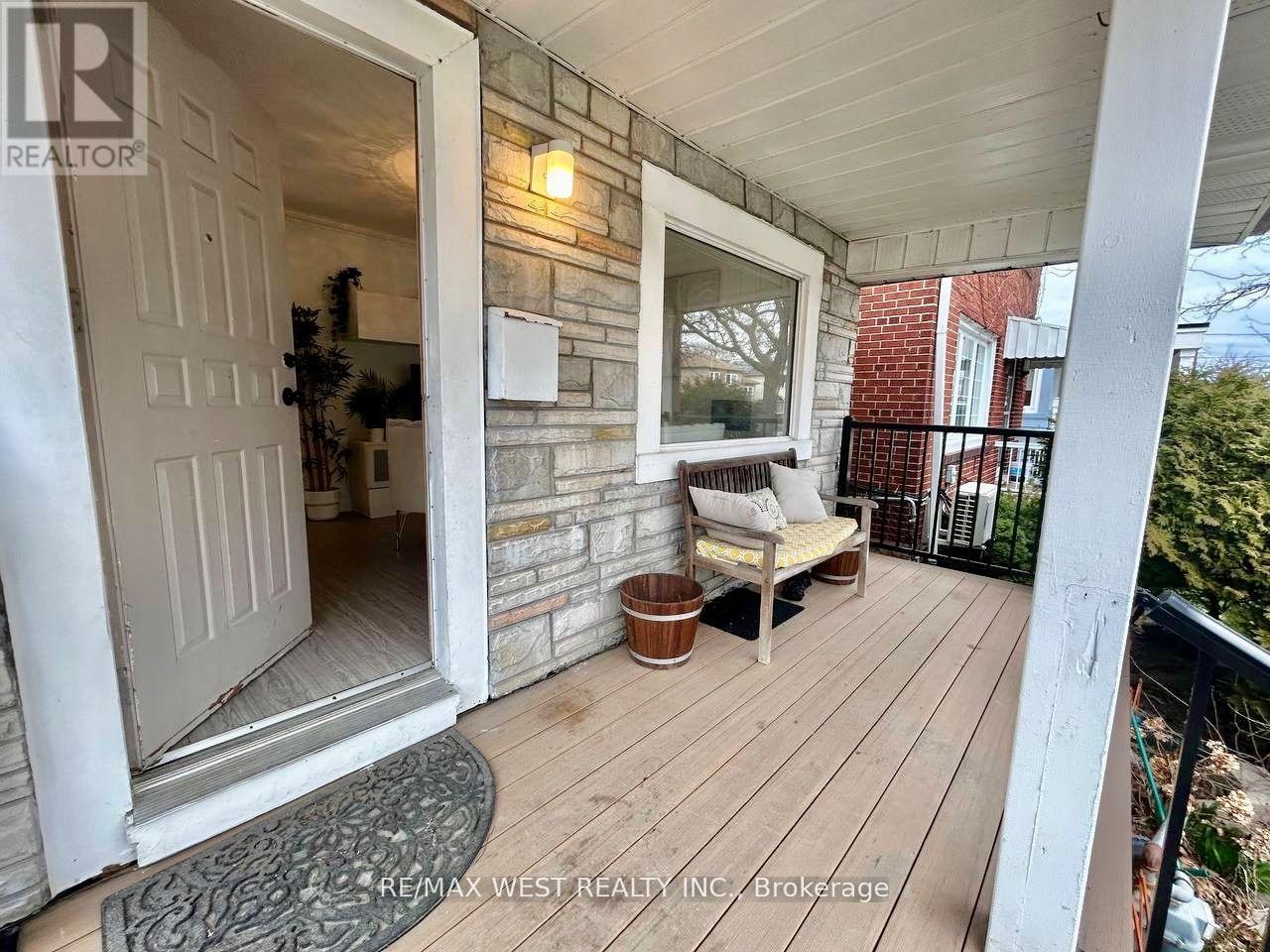 36 Fourteenth Street, Toronto, Ontario M8V 3H9 - Photo 3 - W13246948