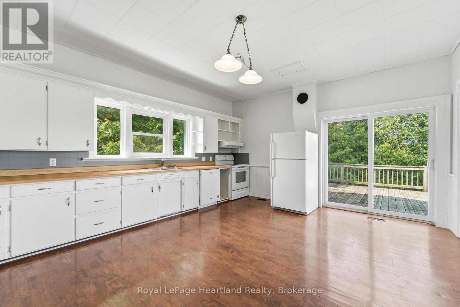 82155 London Road, Central Huron, Ontario  N0M 2H0 - Photo 12 - X13664502