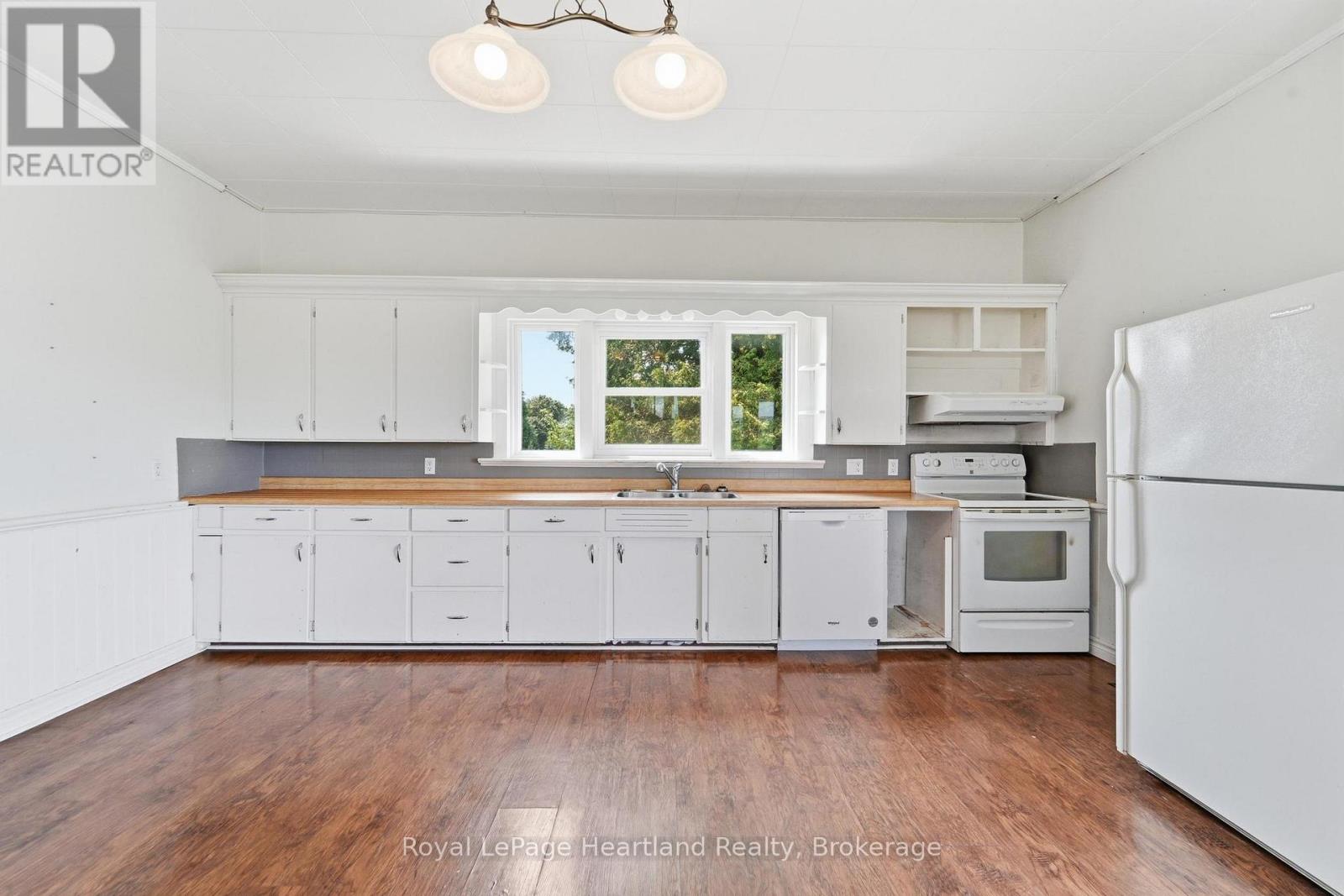 82155 London Road, Central Huron, Ontario  N0M 2H0 - Photo 13 - X13664502