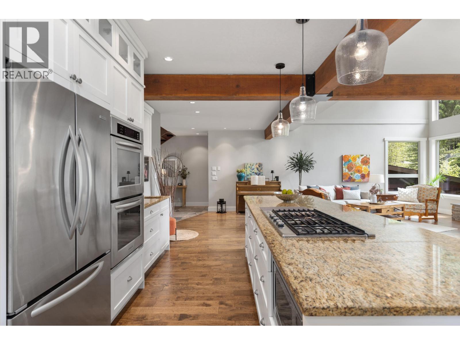 1044 Cedar Grove Lane, Pemberton, British Columbia  V0N 2L2 - Photo 9 - R3122974