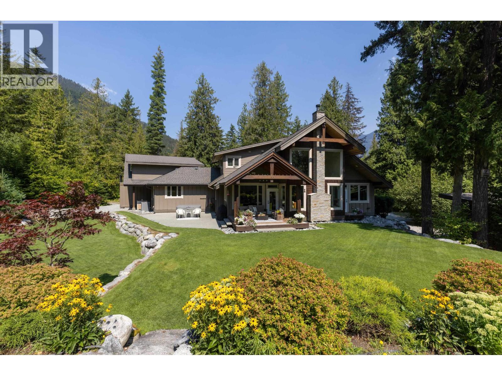 1044 Cedar Grove Lane, Pemberton, British Columbia  V0N 2L2 - Photo 32 - R3122974