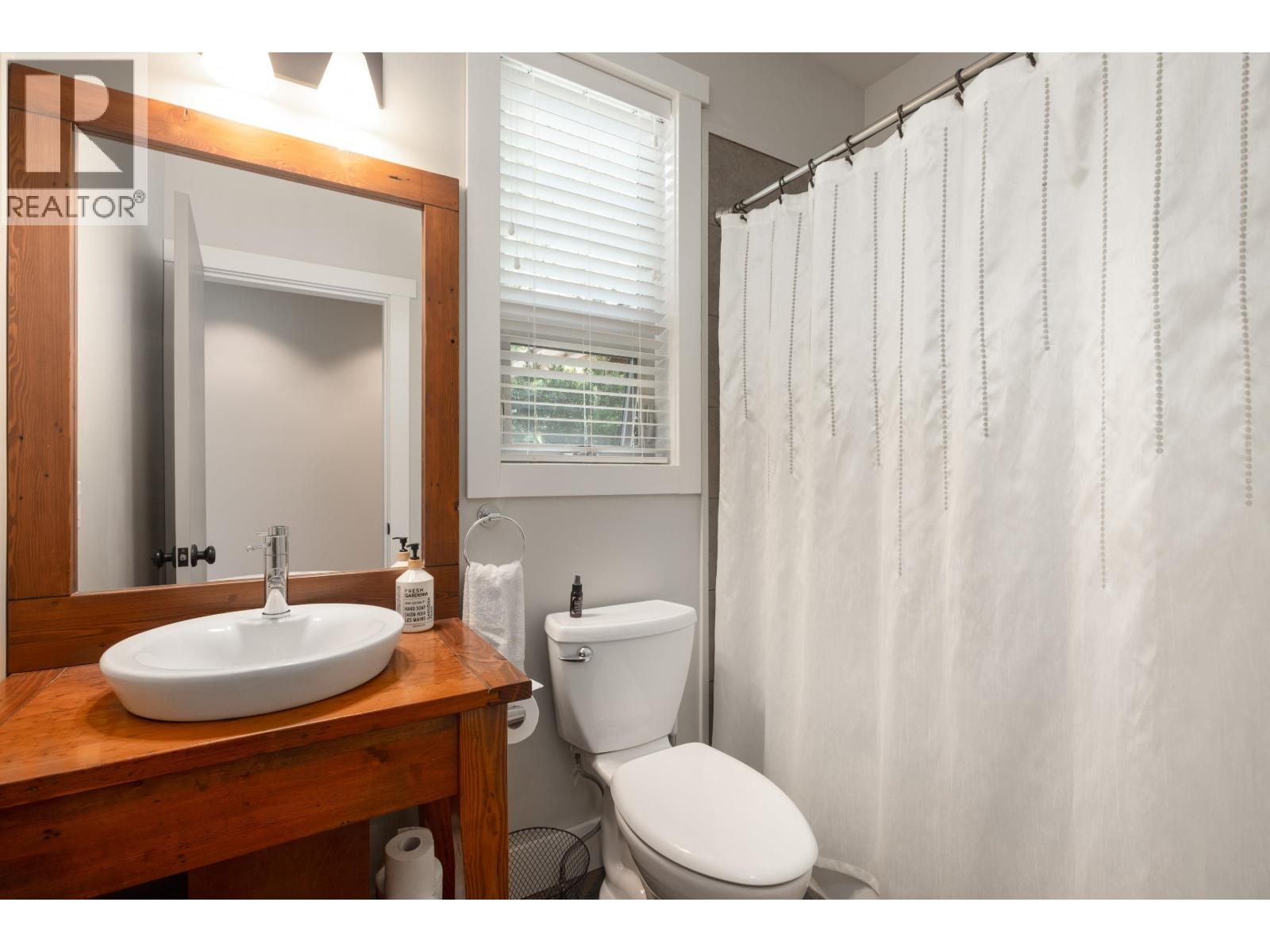 1044 Cedar Grove Lane, Pemberton, British Columbia  V0N 2L2 - Photo 29 - R3122974