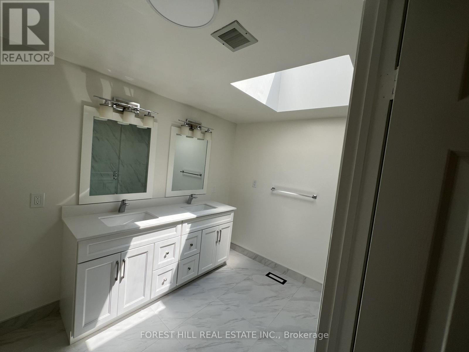 21 Lower Village Gate, Toronto, Ontario M5P 3L7 - Photo 14 - C13664514