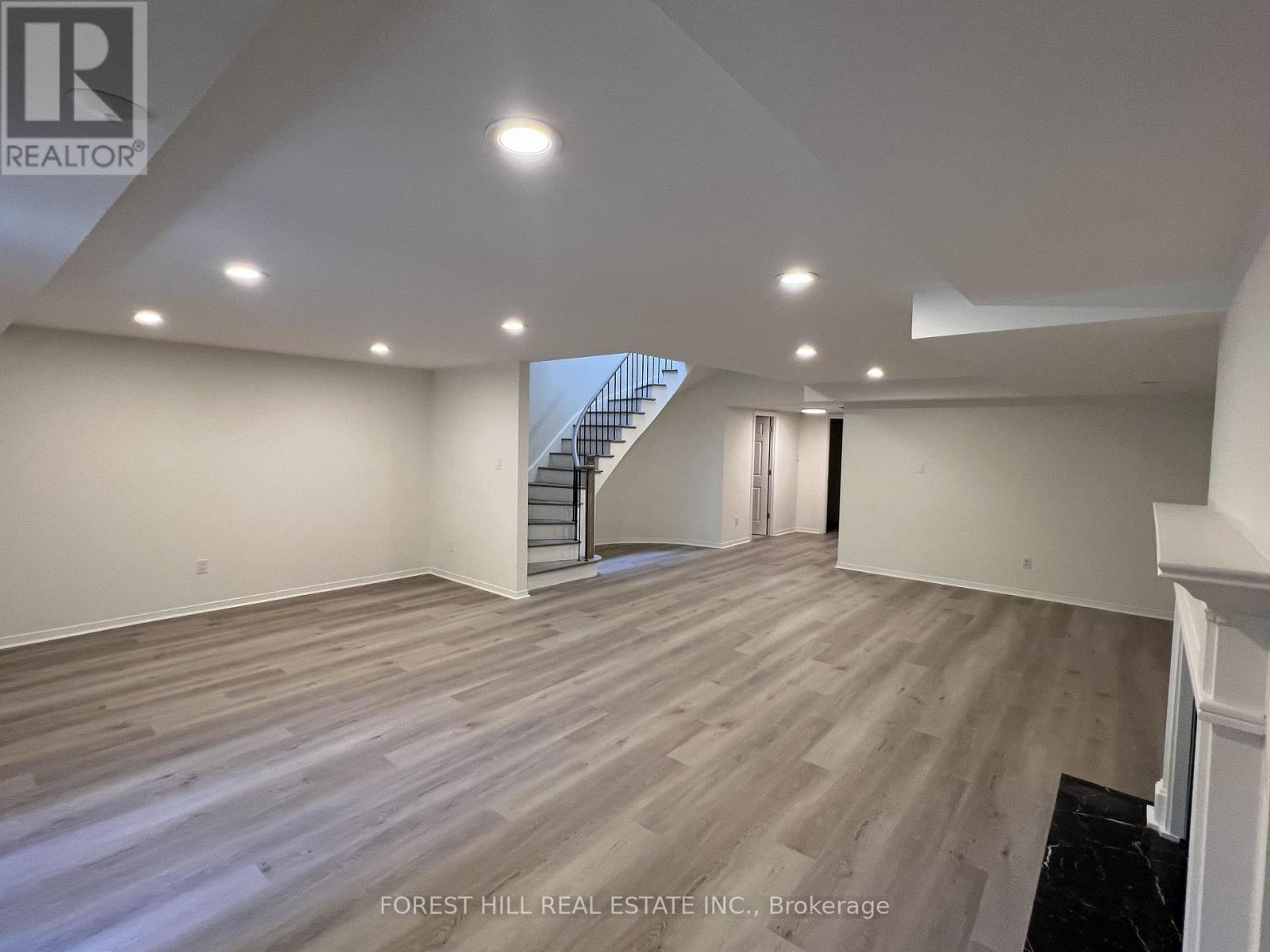 21 Lower Village Gate, Toronto, Ontario M5P 3L7 - Photo 24 - C13664514