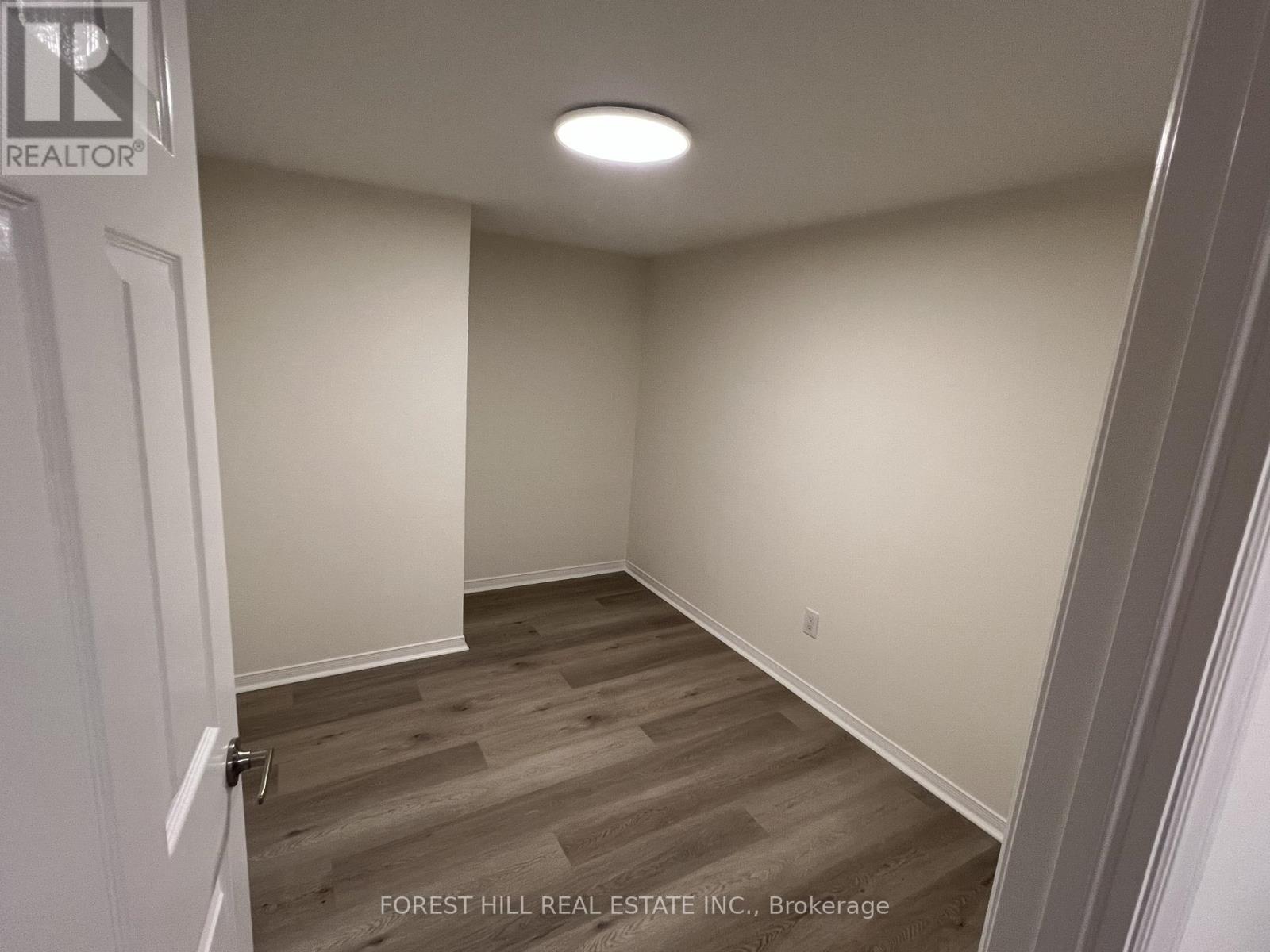 21 Lower Village Gate, Toronto, Ontario M5P 3L7 - Photo 25 - C13664514