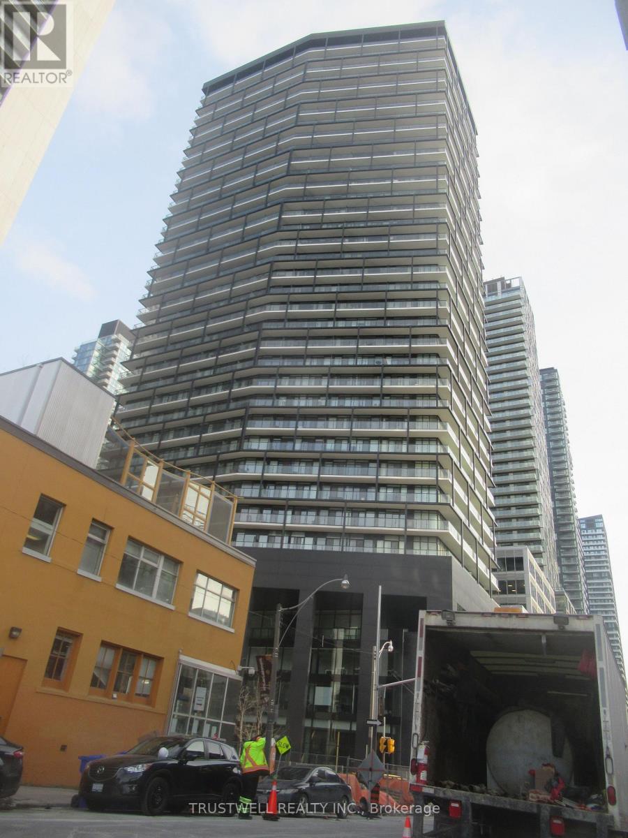 902 - 125 Peter Street, Toronto, Ontario  M5V 0M2 - Photo 1 - C13664516