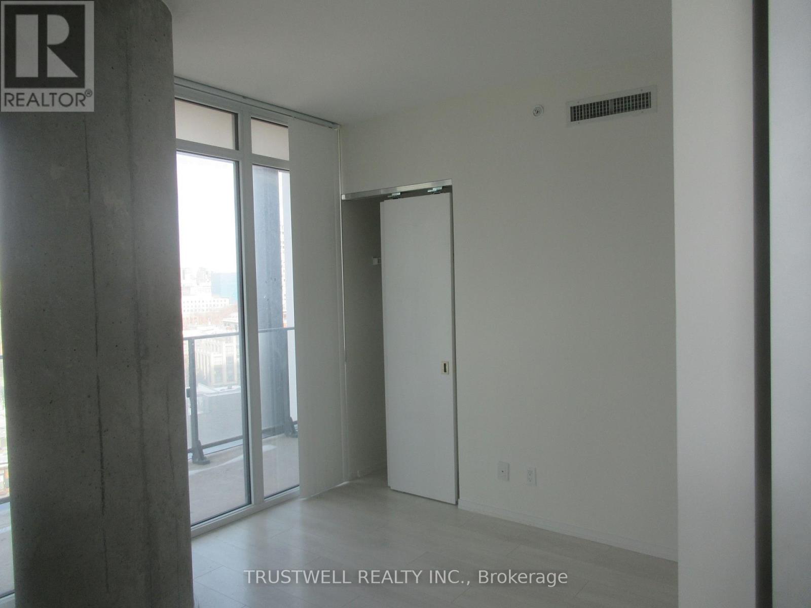 902 - 125 Peter Street, Toronto, Ontario  M5V 0M2 - Photo 10 - C13664516
