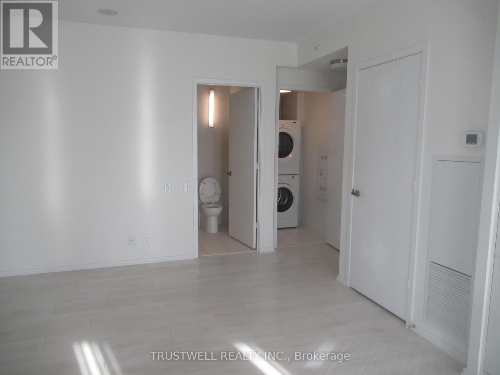 902 - 125 Peter Street, Toronto, Ontario  M5V 0M2 - Photo 2 - C13664516