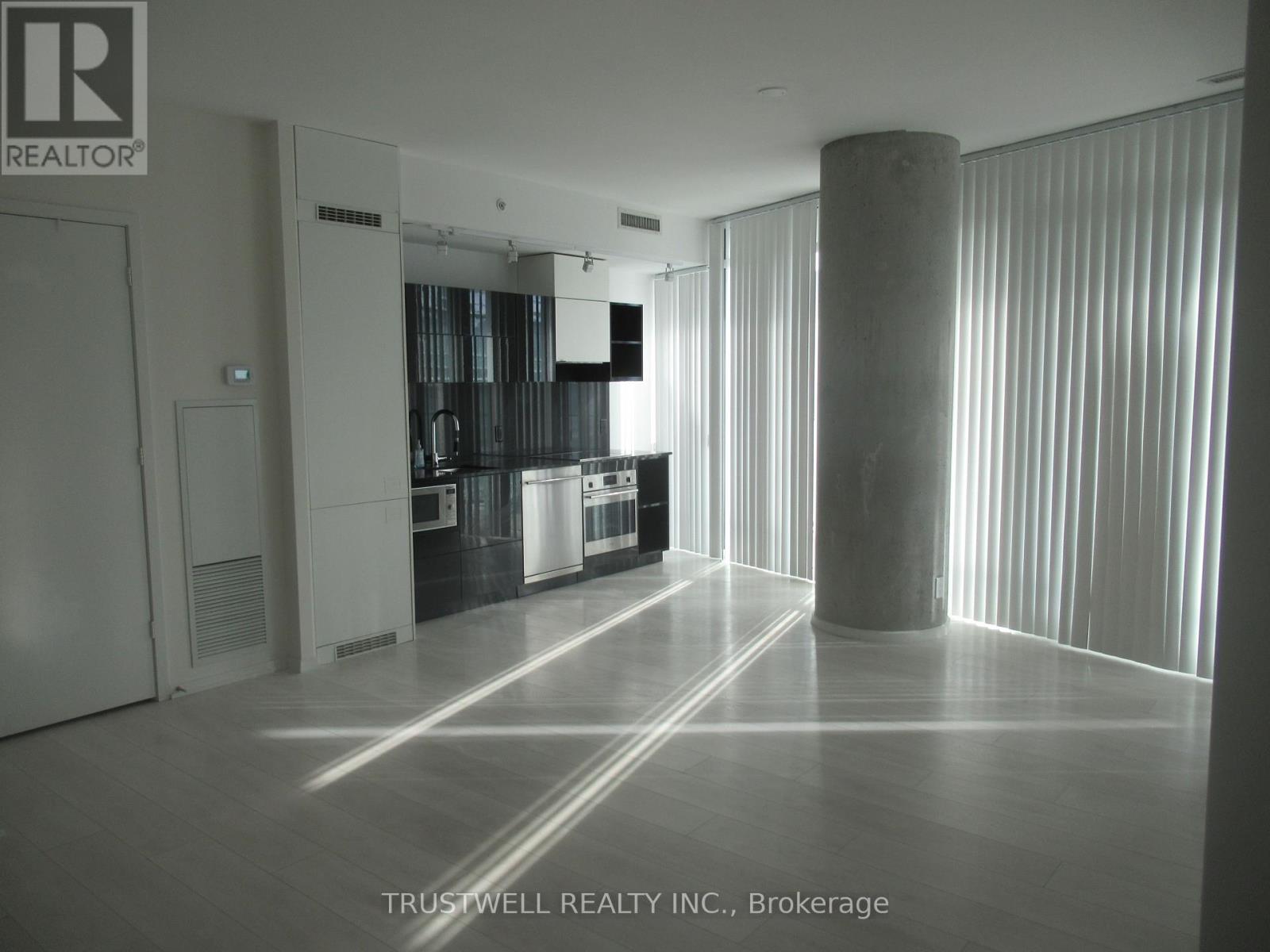 902 - 125 Peter Street, Toronto, Ontario  M5V 0M2 - Photo 3 - C13664516