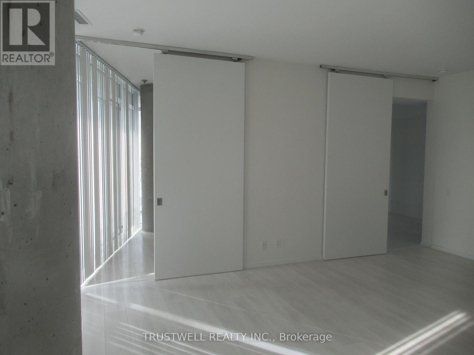 902 - 125 Peter Street, Toronto, Ontario  M5V 0M2 - Photo 4 - C13664516