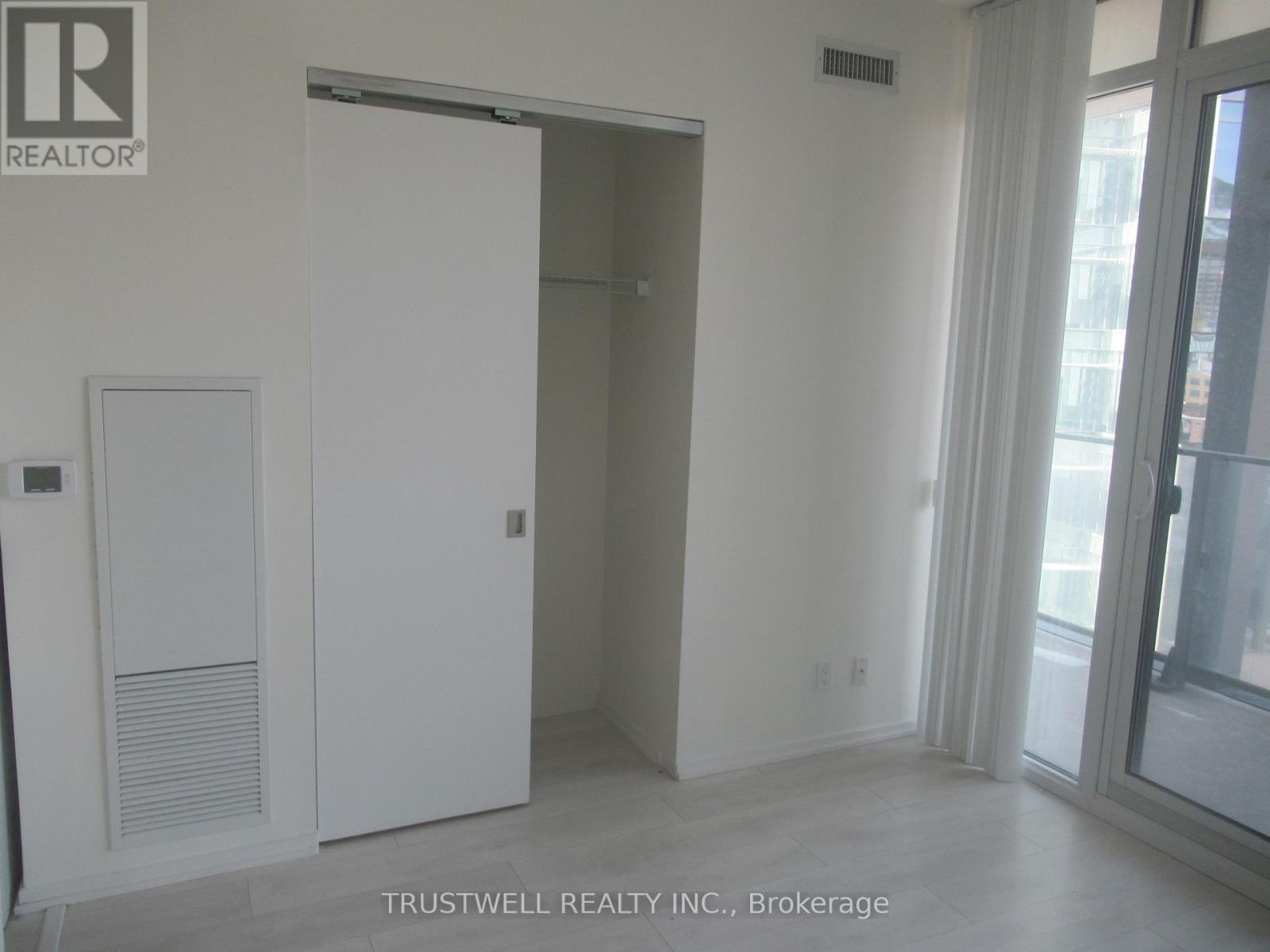 902 - 125 Peter Street, Toronto, Ontario  M5V 0M2 - Photo 7 - C13664516