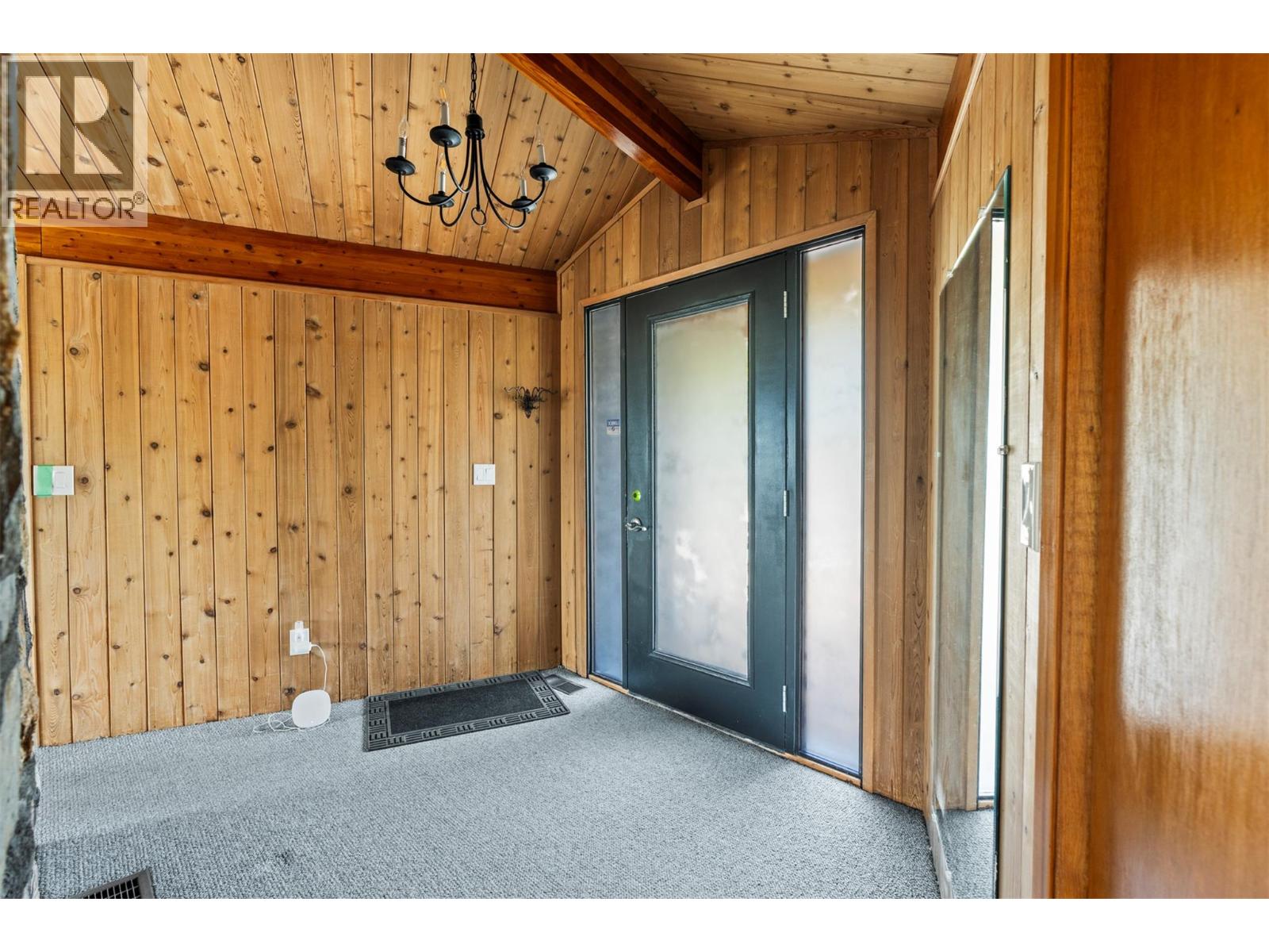 6451 Southwind Road, Vernon, British Columbia  V1H 1B7 - Photo 10 - 10392527
