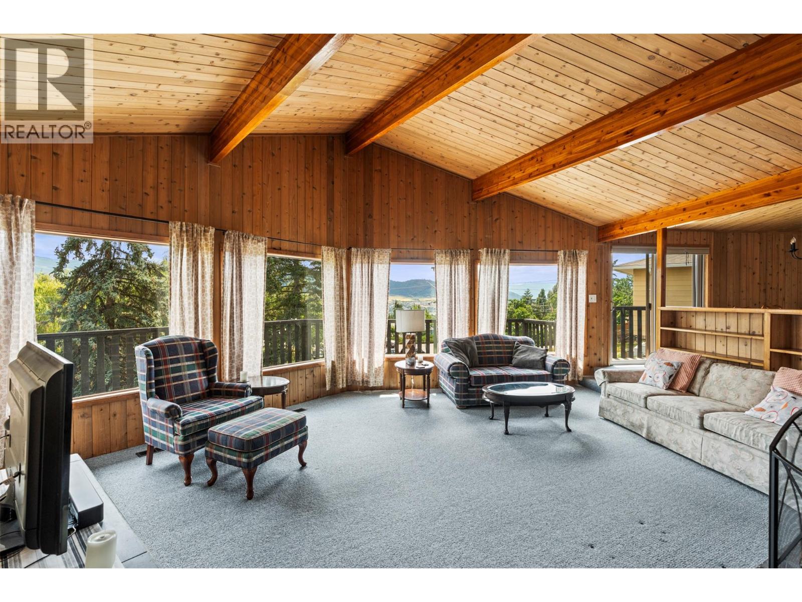 6451 Southwind Road, Vernon, British Columbia  V1H 1B7 - Photo 11 - 10392527