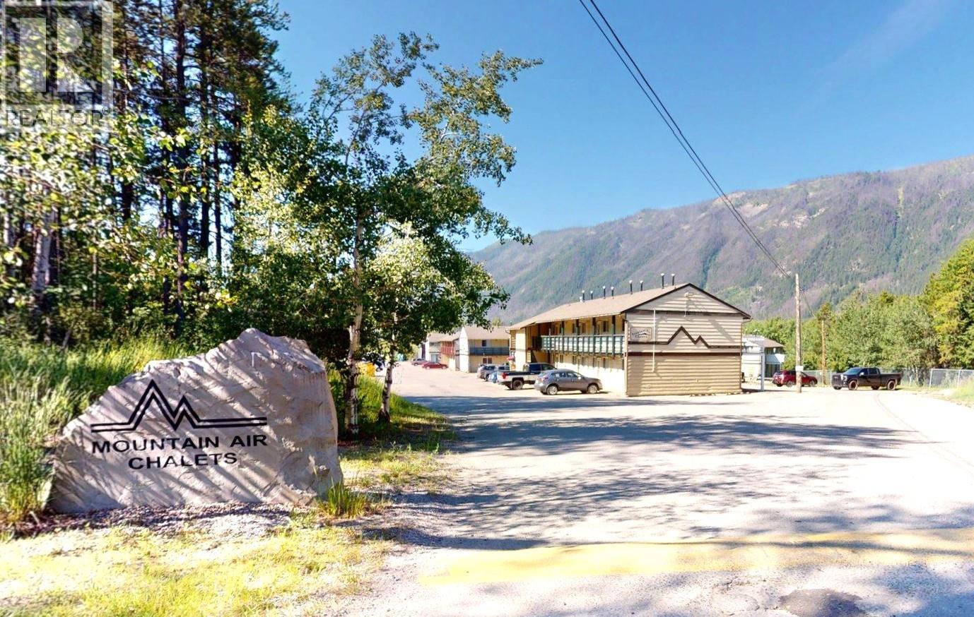 100 RED CEDAR Drive Unit# D37, Sparwood, British Columbia