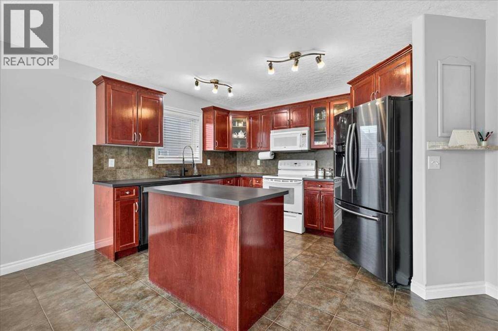 772 Carriage Lane Drive, Carstairs, Alberta  T0M 0N0 - Photo 17 - A2328893