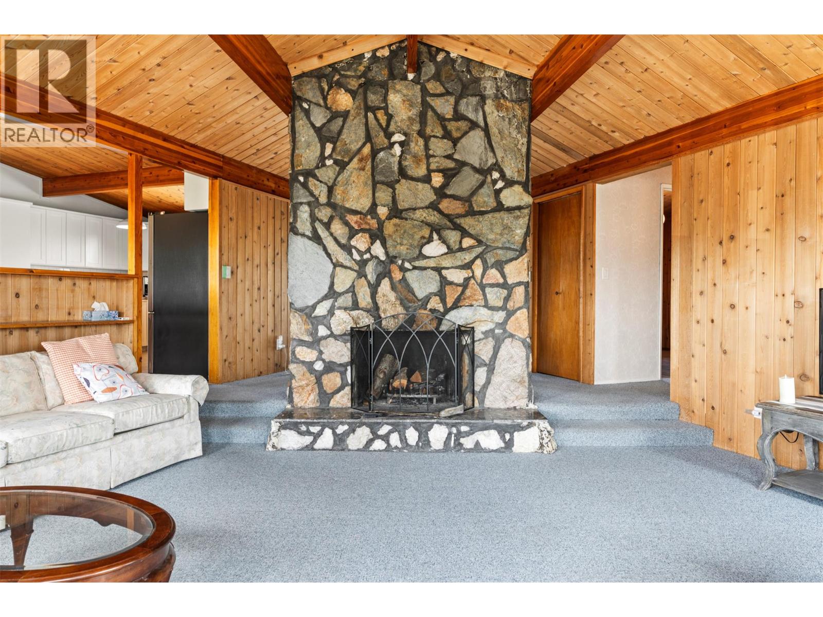 6451 Southwind Road, Vernon, British Columbia  V1H 1B7 - Photo 12 - 10392527