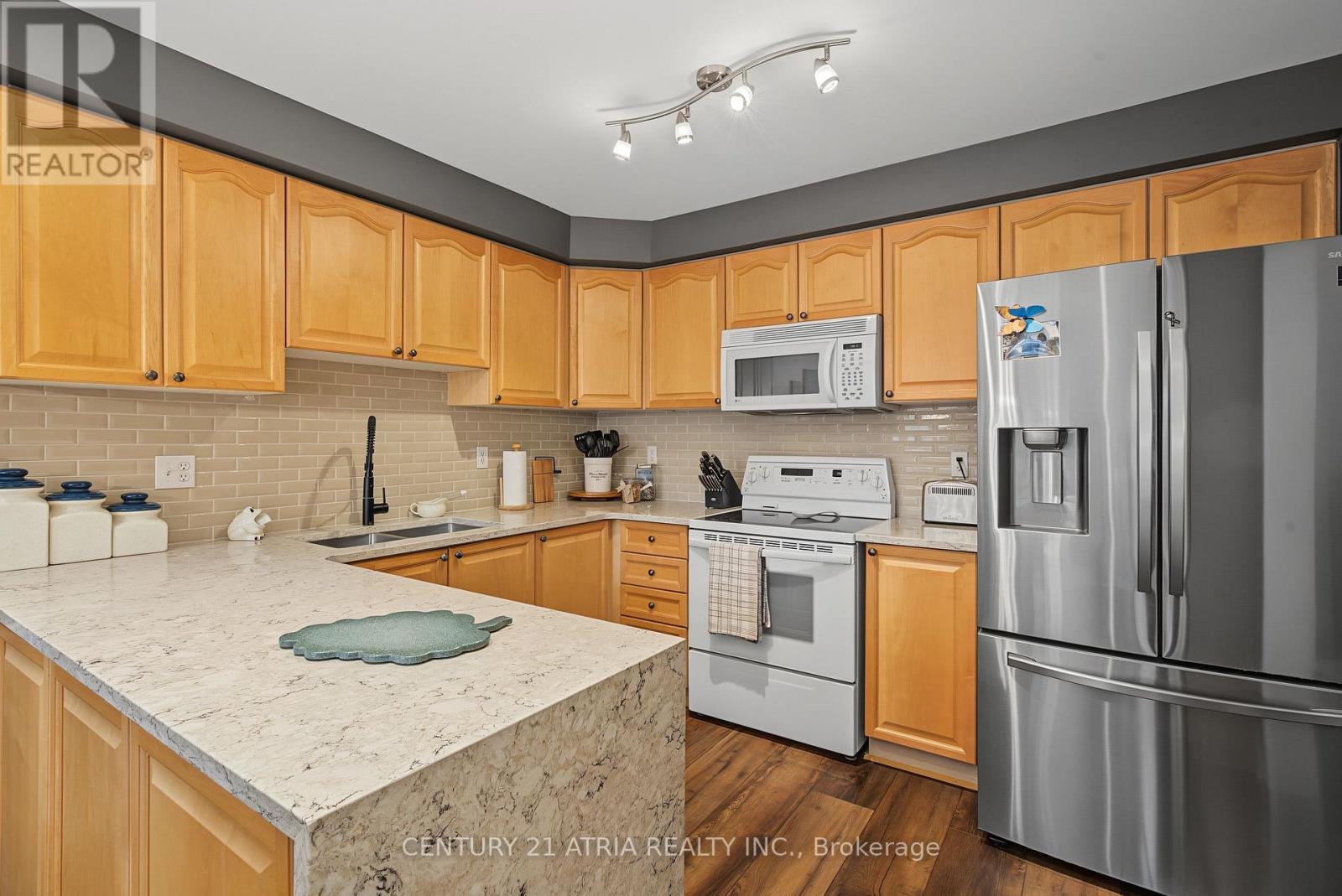 75 Tunney Place Nw, Whitby, Ontario  L1M 2G5 - Photo 11 - E13664566