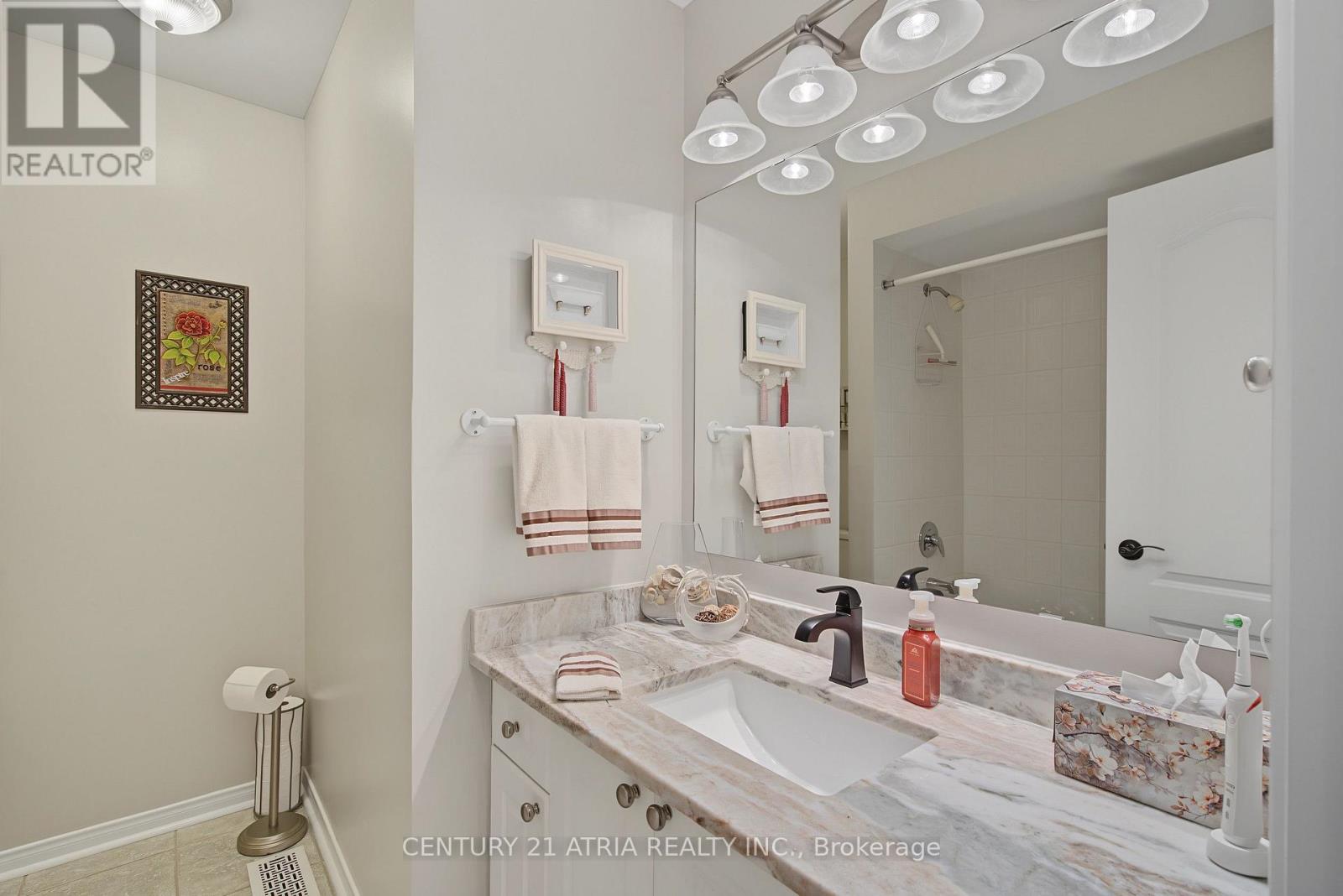 75 Tunney Place Nw, Whitby, Ontario  L1M 2G5 - Photo 24 - E13664566