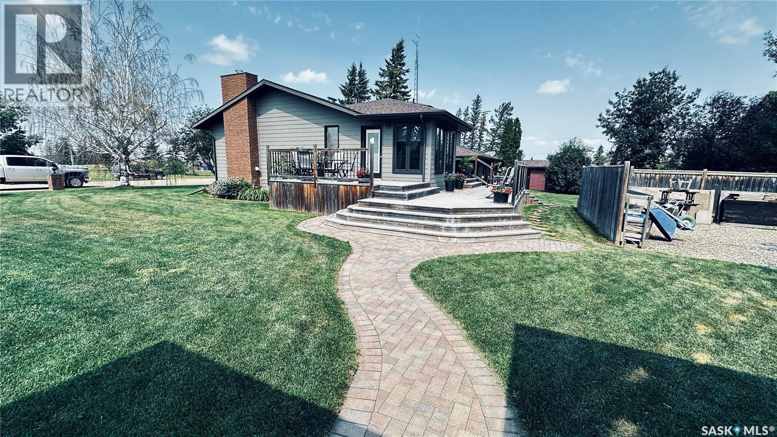 816 1st Avenue, Zenon Park, Saskatchewan  S0E 1W0 - Photo 11 - SK045206