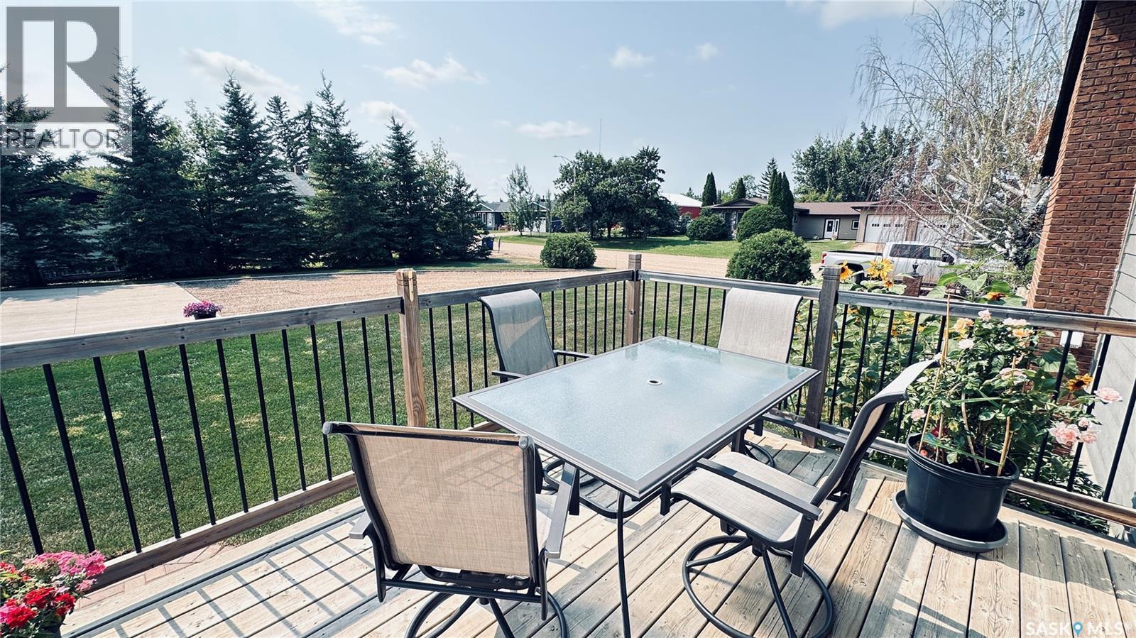 816 1st Avenue, Zenon Park, Saskatchewan  S0E 1W0 - Photo 17 - SK045206