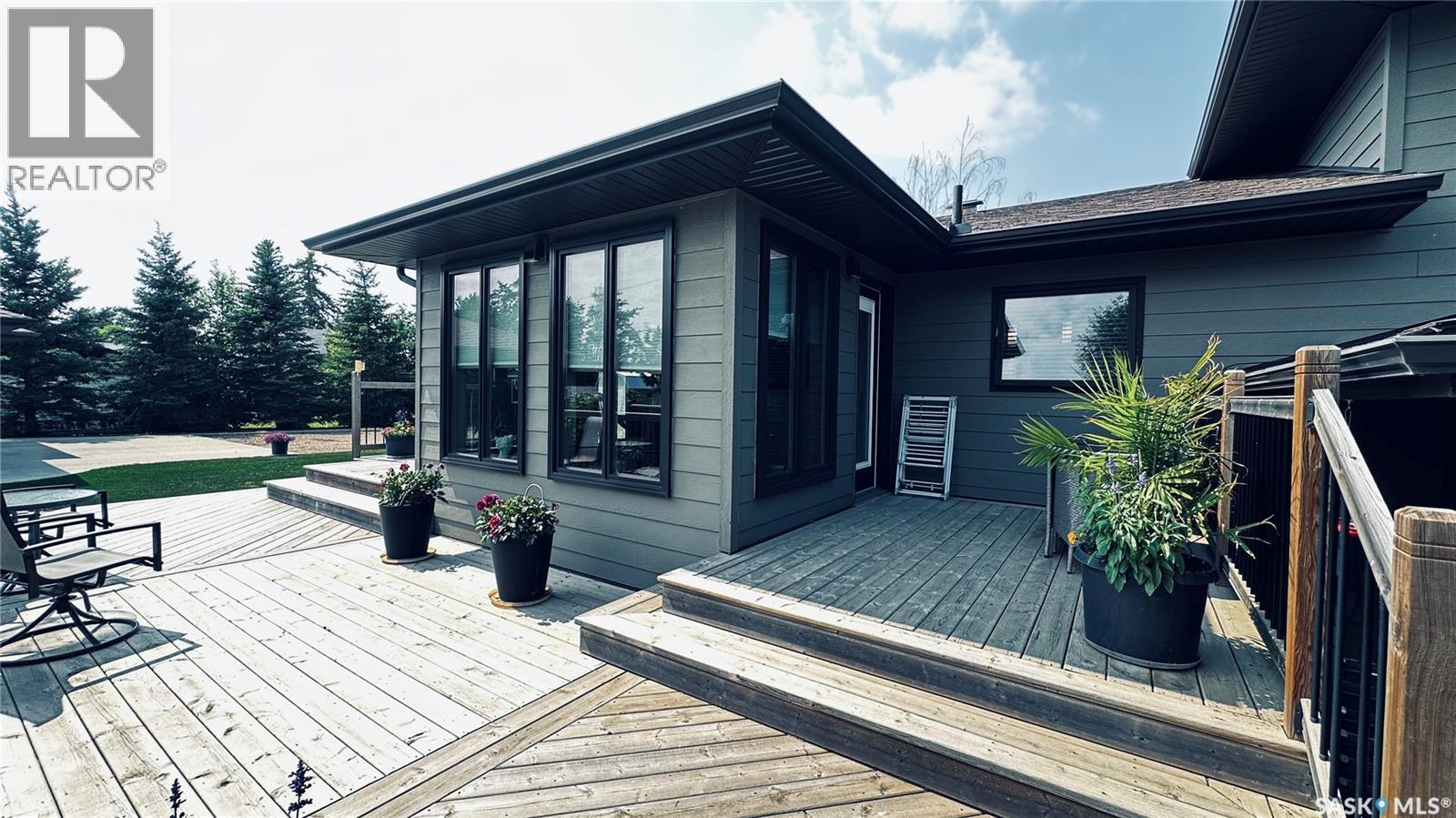 816 1st Avenue, Zenon Park, Saskatchewan  S0E 1W0 - Photo 4 - SK045206