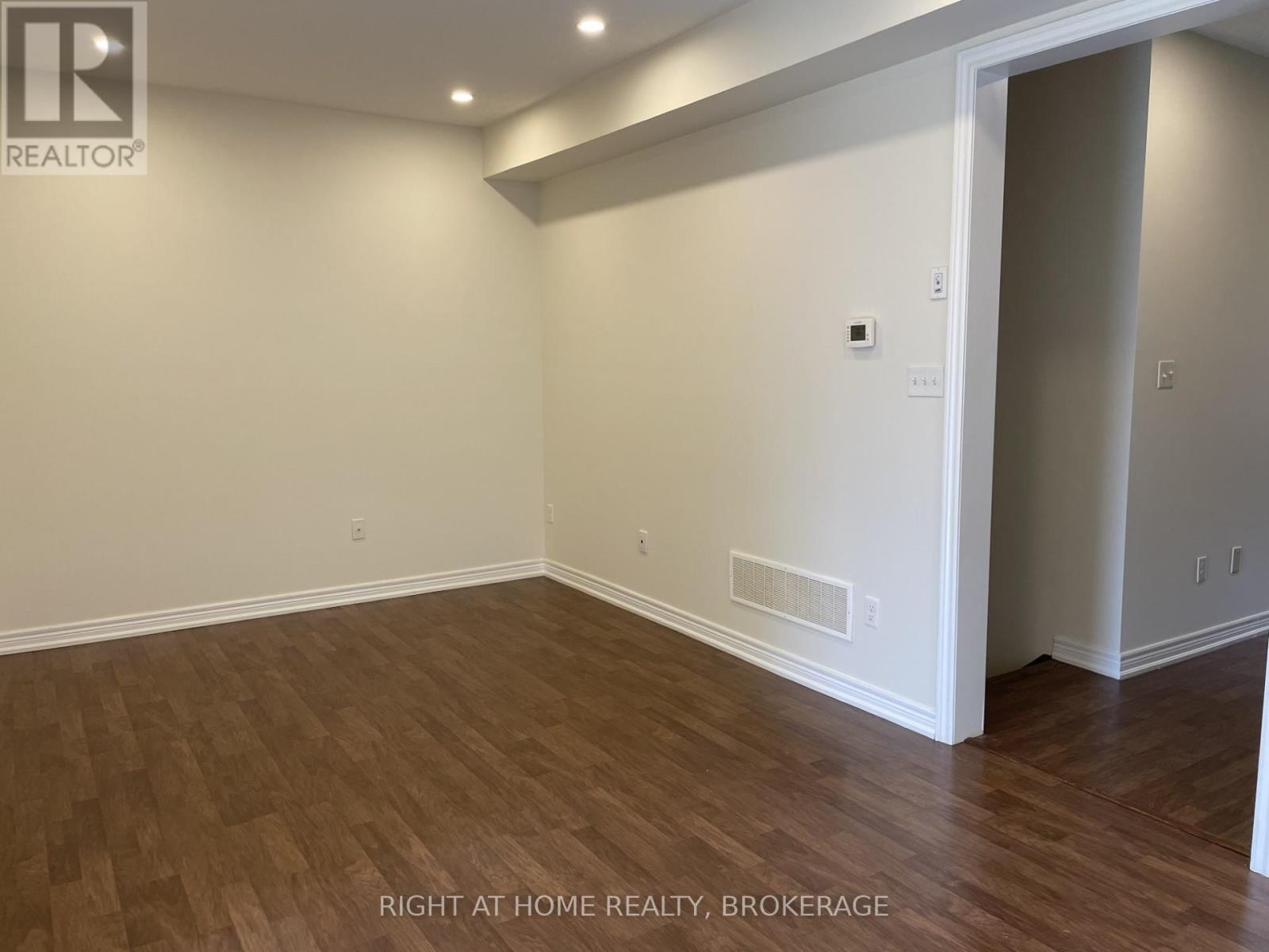 3211 Edwyna Drive, Mississauga, Ontario L5M 0V3 - Photo 8 - W13664462