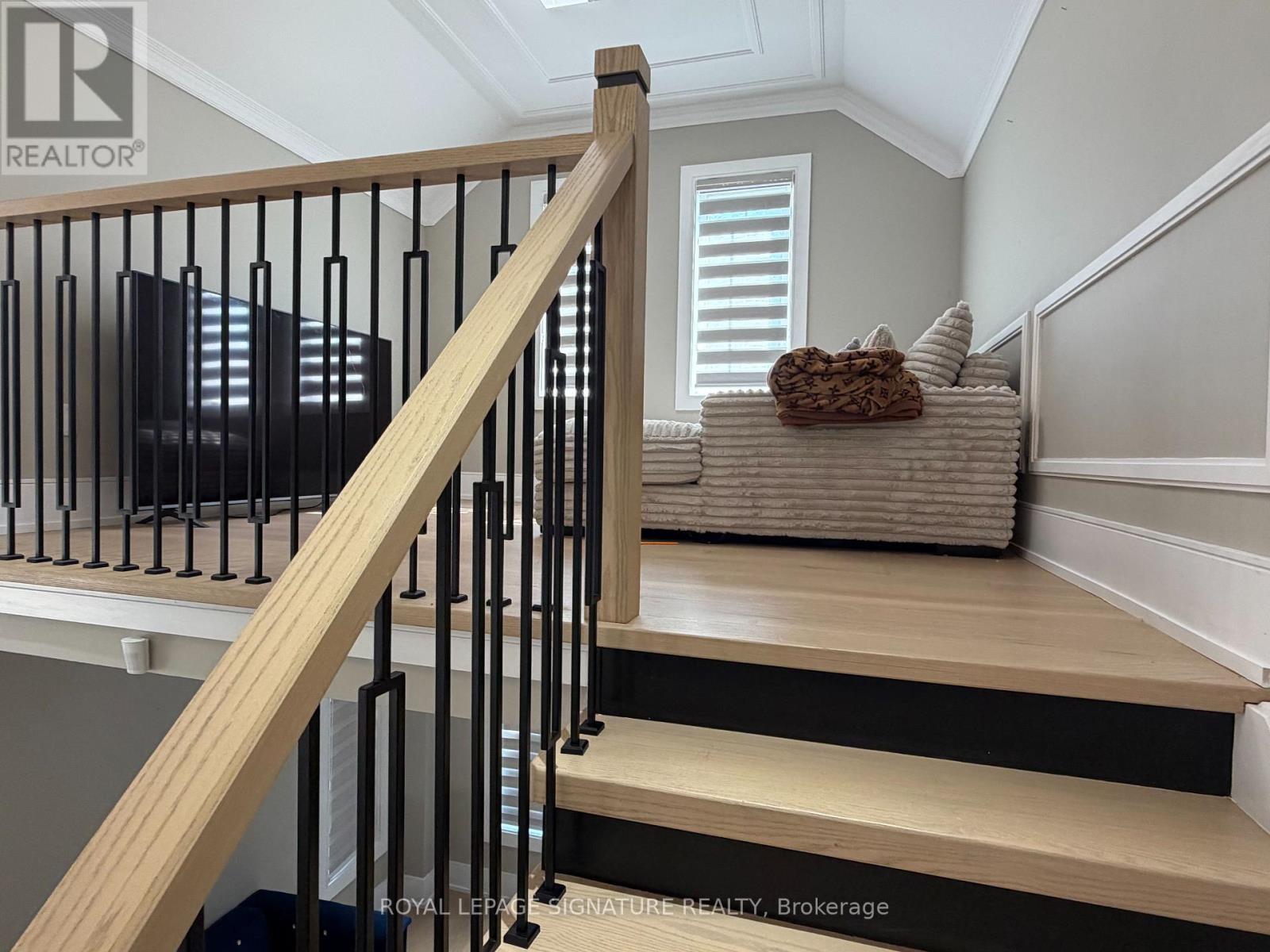 12 Ferncroft Place, Brampton, Ontario  L7A 2Z6 - Photo 14 - W13664472