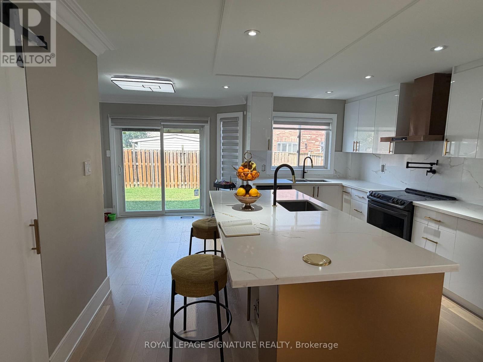 12 Ferncroft Place, Brampton, Ontario  L7A 2Z6 - Photo 26 - W13664472