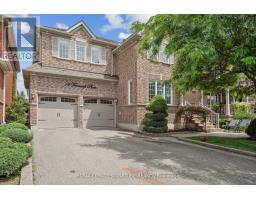 12 FERNCROFT PLACE, Brampton, Ontario