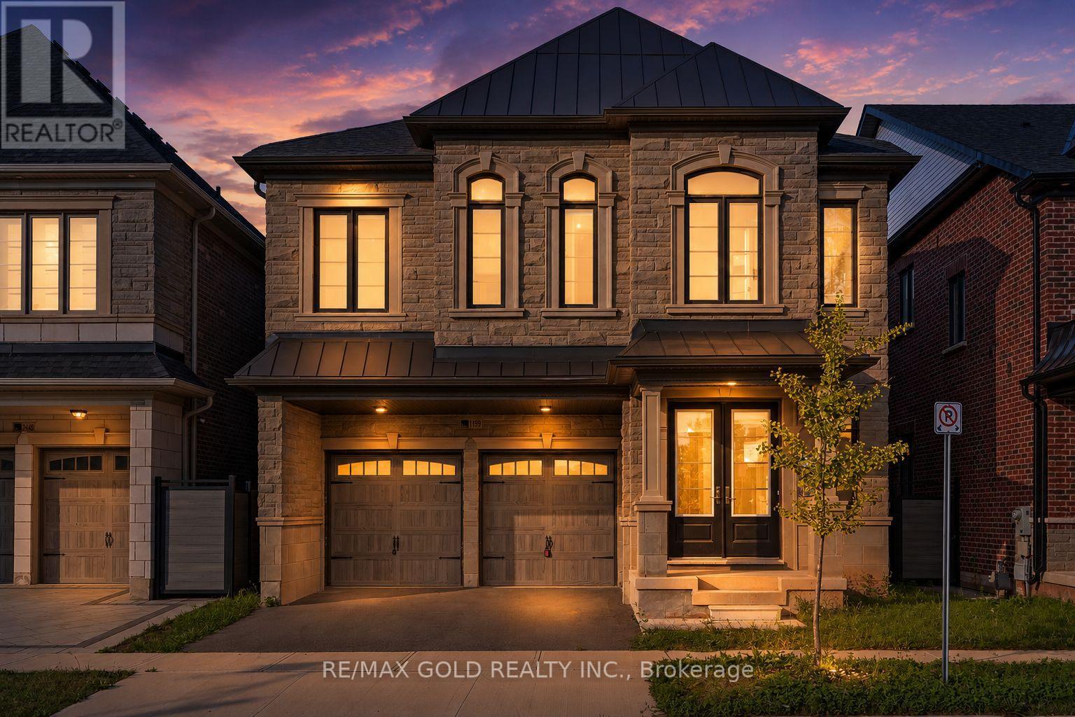 1199 Queens Plate Road E, Oakville, Ontario L6M 5M4 - Photo 1 - W13664474